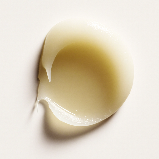 Clear cream swirl